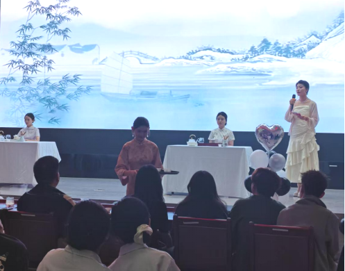 我院茶酒社团第五届“暮夏之夜”鸡尾酒晚会圆满落幕，文化交流新篇章启幕